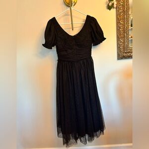 Ivy City Co Black Midi Dress